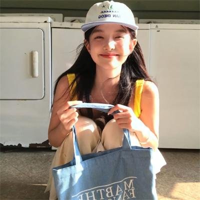 彩绘门封面